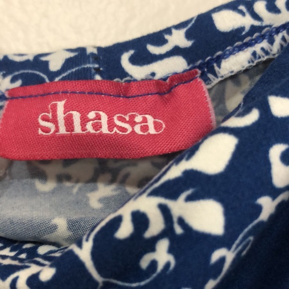 Beautiful top - Picture 4 of 4